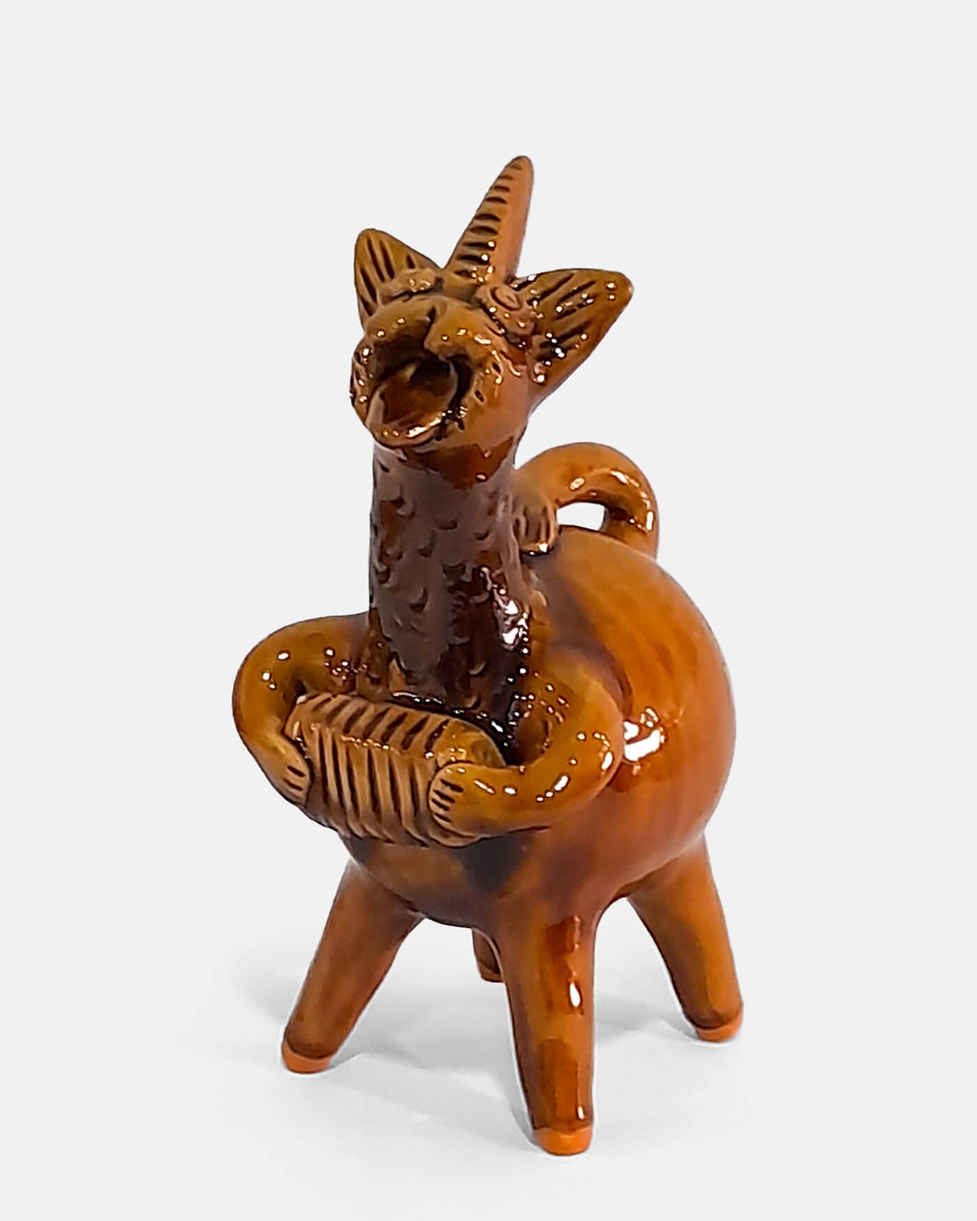 Bicho Músico - António Ramalho ( artesanato Barcelos )